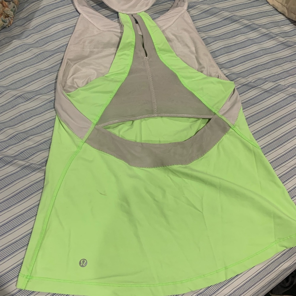 LULULEMON workout flared tank top with built in bra